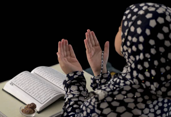 Мусульманская молитва — стоковое фото