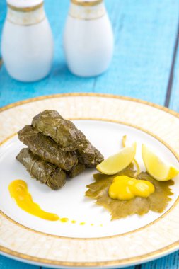 Dolma yaprak çanak