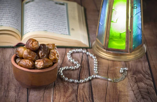 Рамадан ритуальних ісламського традиційних елементів — стокове фото