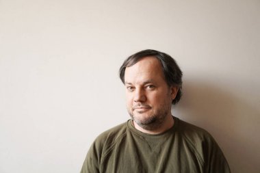 onun kırklı otantik gerçek erkek