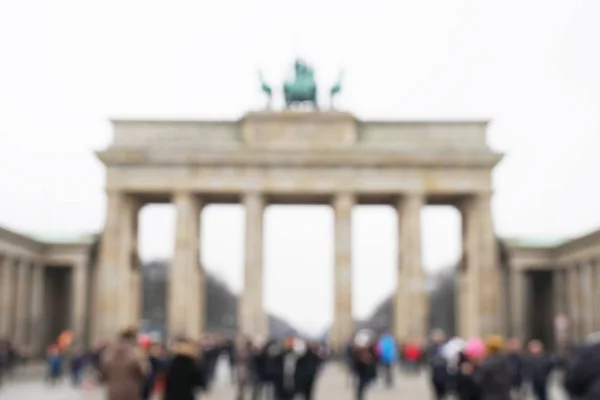 在德国柏林 勃兰登堡门被人发现 游客人数无法辨认 — 图库照片