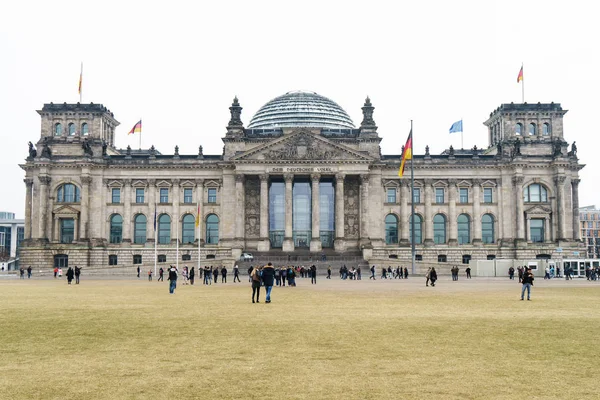 Bundestag 德国联邦议会大厦在柏林德国 — 图库照片
