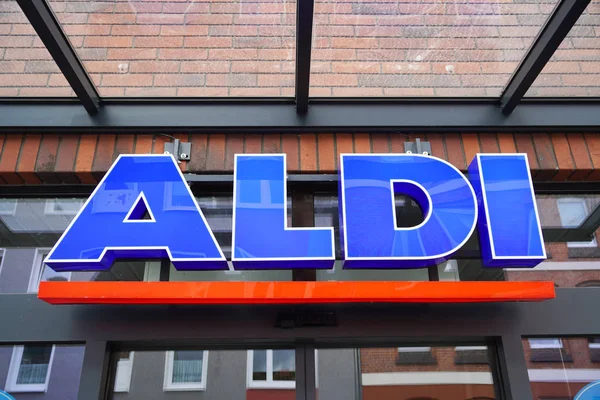 Aldi Nord logotipo sinal de cadeia de supermercado de desconto alemão — Fotografia de Stock
