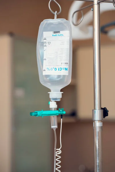 Damar Içi Sıvı Hastanedeki Hastaya Sodyum Klorür Verilmiş — Stok fotoğraf