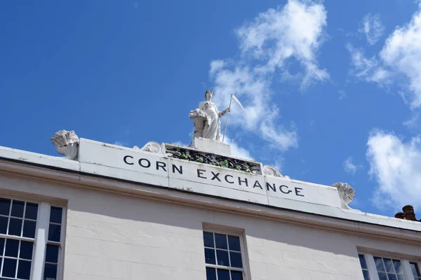 Facade of the Corn Exchange in The Pantiles, Kent — Stock Photo, Image