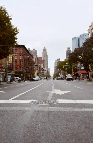 Crossing 9th Avenue in New York City — Stock Photo, Image