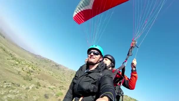 Prilep Makedonie Cca Únor 2017 Tandem Paragliding Nad Horami Dne — Stock video