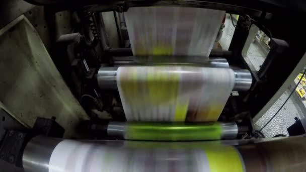 Kranten Print Lijn Fabriek Afdrukken Mechanisme Rollen Vers Getypt Papers — Stockvideo