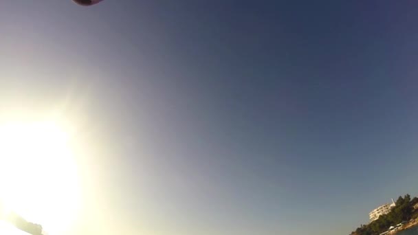 Απότομο Βράχο Πηδώντας Backflip Αργή Κίνηση — Αρχείο Βίντεο