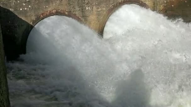 Tuyaux Drainage Des Eaux Usées Polluant Environnement — Video