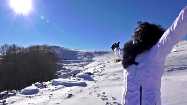 Hands Raised Snow Mountain Top Freedom Concept Uhd Steadycam Stock — Stock Video