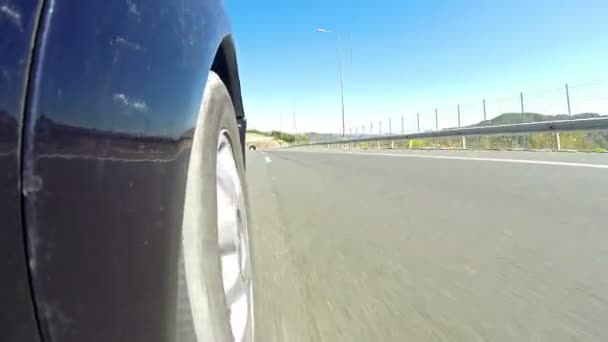 Schnelles Auto Fährt Tunnel — Stockvideo