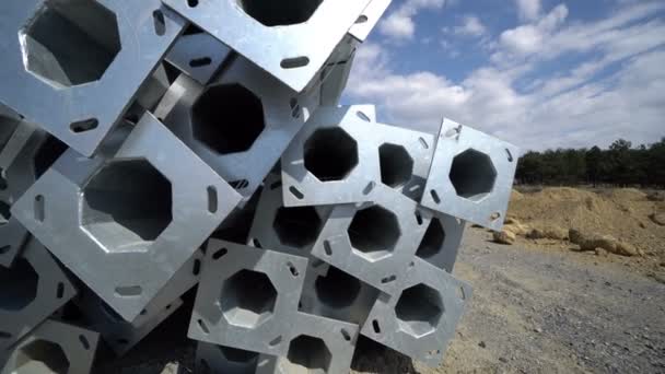 Cierre Postes Aluminio Situados Borde Carretera — Vídeo de stock