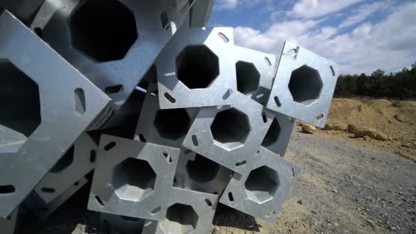 Cierre Postes Aluminio Situados Borde Carretera — Vídeo de stock
