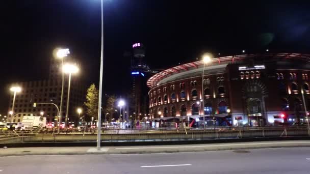 Vista Nocturna Del Edificio Old Arena Barcelona Knwon Como Monumental — Vídeos de Stock