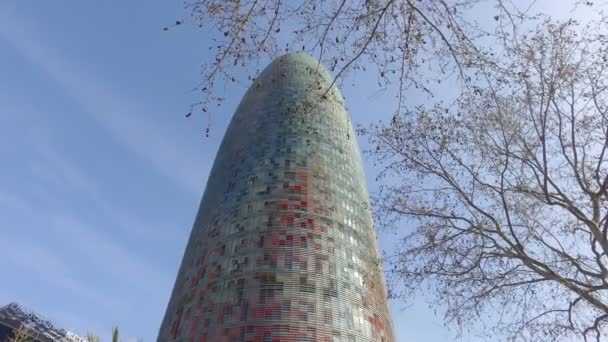 Barcelona Espanha Torre Agbar Vista Cima Para Baixo — Vídeo de Stock