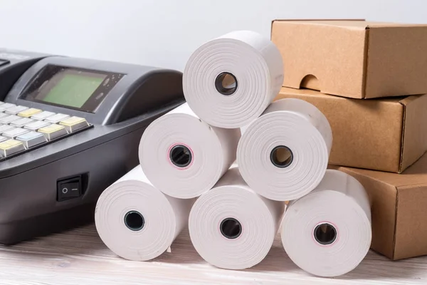 Caixa eletrônica Registrar e lote de rolo de papel — Fotografia de Stock