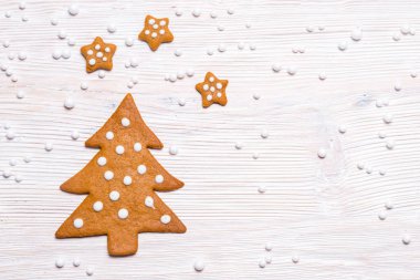 Noel dekorasyon gingerbread ağacı ve yıldız
