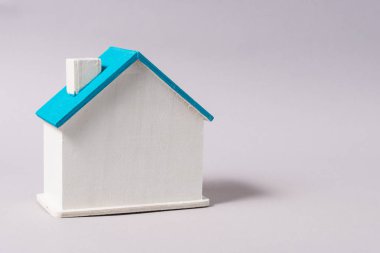 Minyatür ahşap ev, sembol