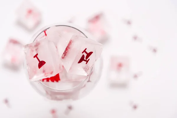 Cubos de hielo congelados decorados — Foto de Stock