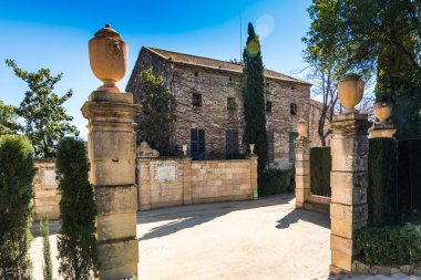 Eski bina labirent Horta Park, Barcelona 