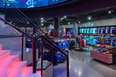 Barselona, İspanya, 07 Mart 2018 Fc Barcelona Botiga resmi mağaza