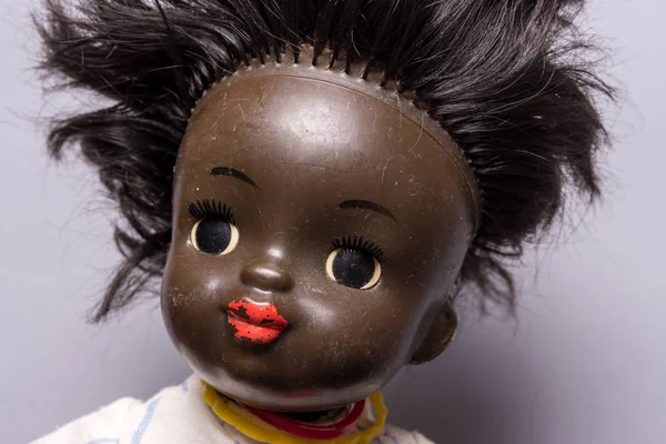 Vintage plast docka, afrikansk flicka — Stockfoto