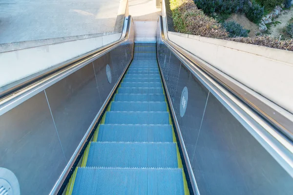 Outdoor escalator at the street — Stock Photo, Image