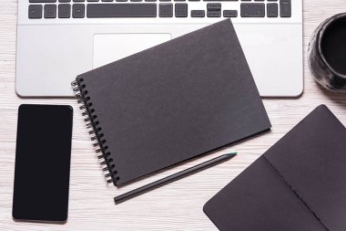 ofis masa üstü görünümü