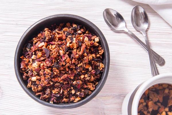 Té de frutas en invierno en mesa de madera —  Fotos de Stock