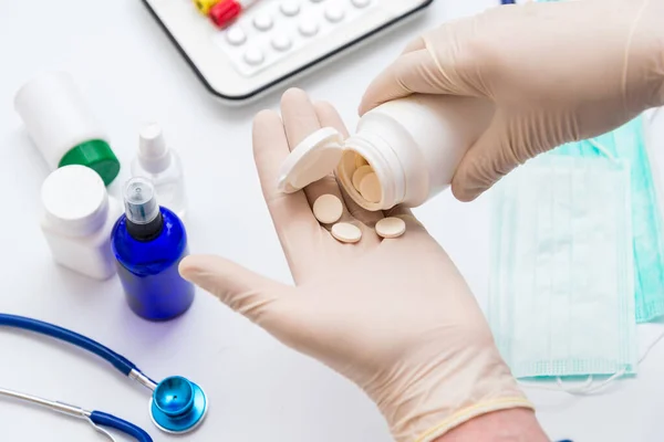 Man Hands Holding Pills Prevention Treatment Coronavirus — Stock Photo, Image