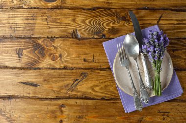 Lavantalı gümüşler.