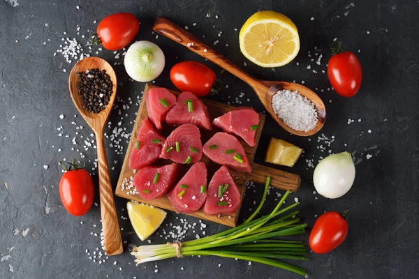 taze ton balığı filetosu