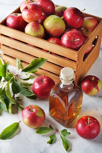 Doğal elma sirkesi.