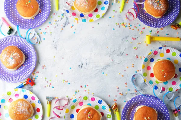 Ev yapımı Berlin çörekleri.