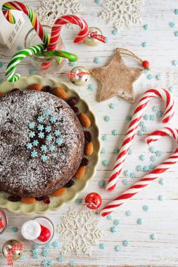 Geleneksel meyveli pasta