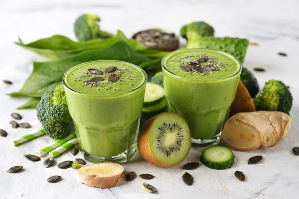 Yeşil Detoks güler yüzlü