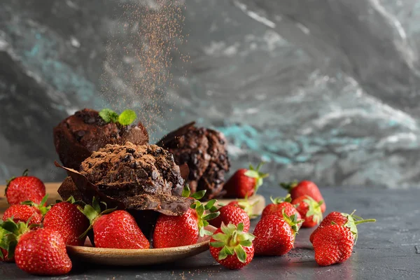 Schokoladen-Cupcakes lizenzfreie Stockbilder