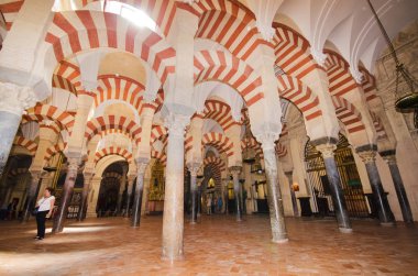 Cordoba, İspanya - 3 Mayıs: Ünlü Cordoba Camii.