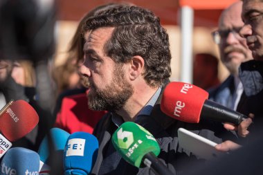 Madrid, İspanya - 13 Kasım: Miguel Gutierrez, congresist üzerinden ciudadanos, İspanyol politik grup douring bir toplantı 13 Kasım 2016 Madrid, İspanya.