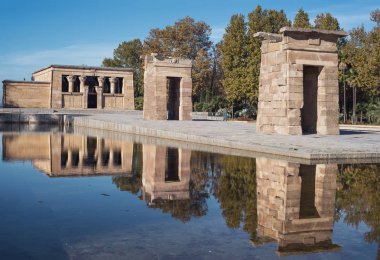 Ünlü Simgesel Yapı Debod, Madrid, İspanya, Mısır Tapınağı.
