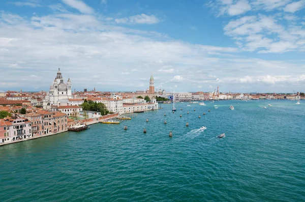 Мальовничий вид на міський пейзаж Венеції, Венеція, Італія. — стокове фото