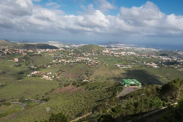 在格兰加那利岛火山的火山口，火山口德均的观点 — 图库照片