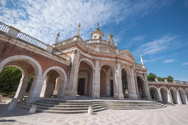 Monumento famoso de Aranjuez, Iglesia de San Antonio de Padua, Madrid, España . —  Fotos de Stock