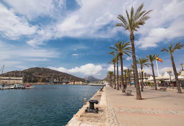 Turist Promenader Marina Cartagena Murcia Spanien — Stockfoto