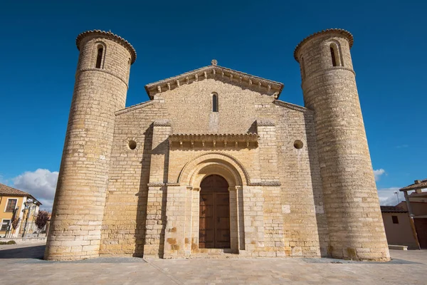 有名なロマネスク様式の教会 Fromista スペインでサン マルティン ツアー — ストック写真