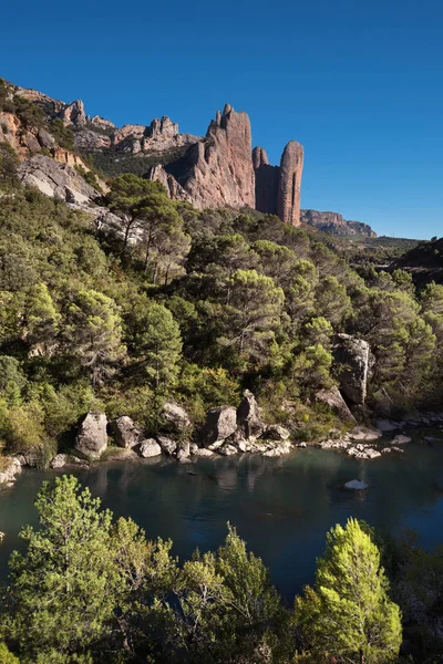 Schilderachtige Berglandschap Mallos Riglos Rivier Gallego Aragón Spanje — Stockfoto