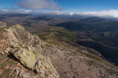 Pena Francia, Salamanca, İspanya ünlü hedef dağ manzarası.