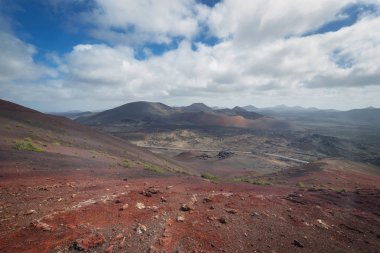 Timanfaya Ulusal Parkı, Lanzarote, Kanarya Adaları, İspanya 'daki inanılmaz volkanik manzara ve lav çölü..