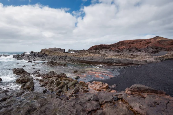 Volcanic coastline landscape in Lanzarote, Canary islands, Spain — Stock Photo, Image